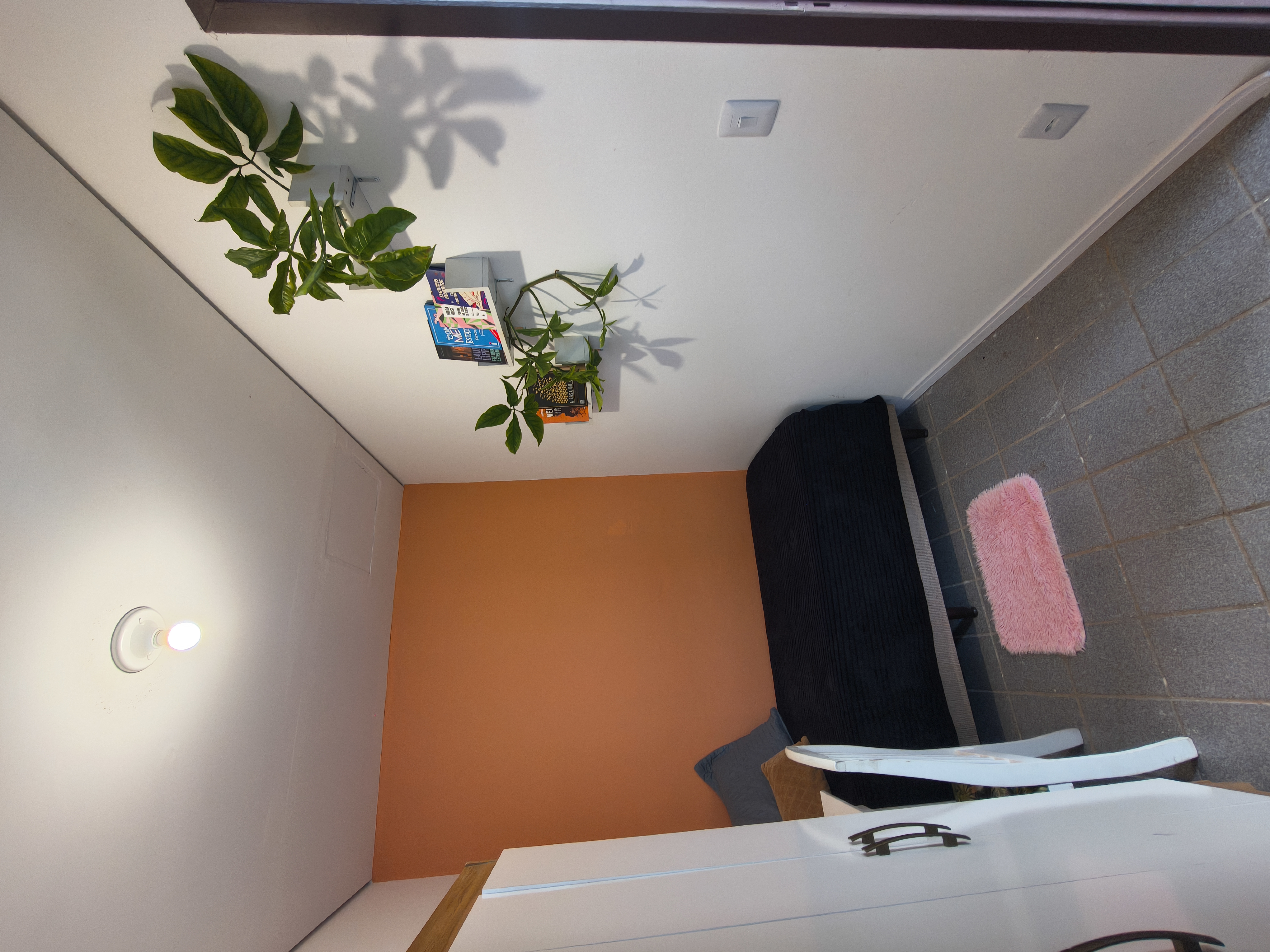 Quarto SAN-02-01 — Santa Mônica, Florianópolis