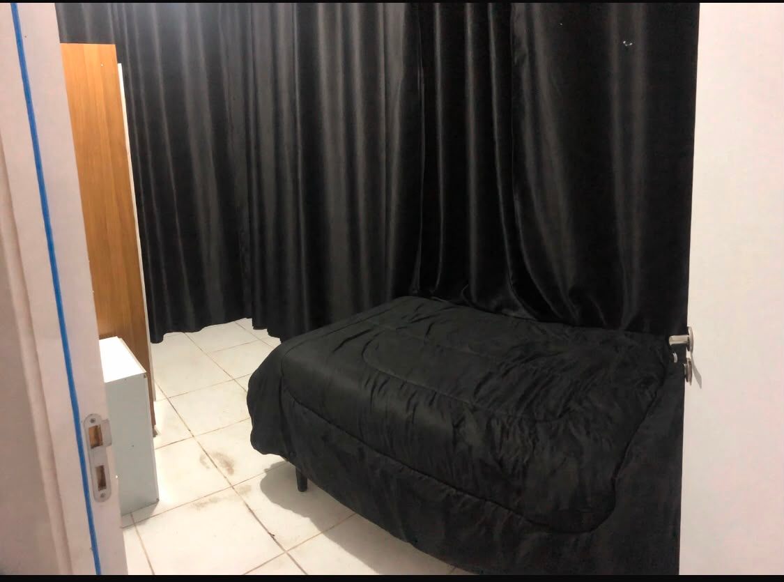 Quarto CEN-04-02 — Centro, Florianópolis