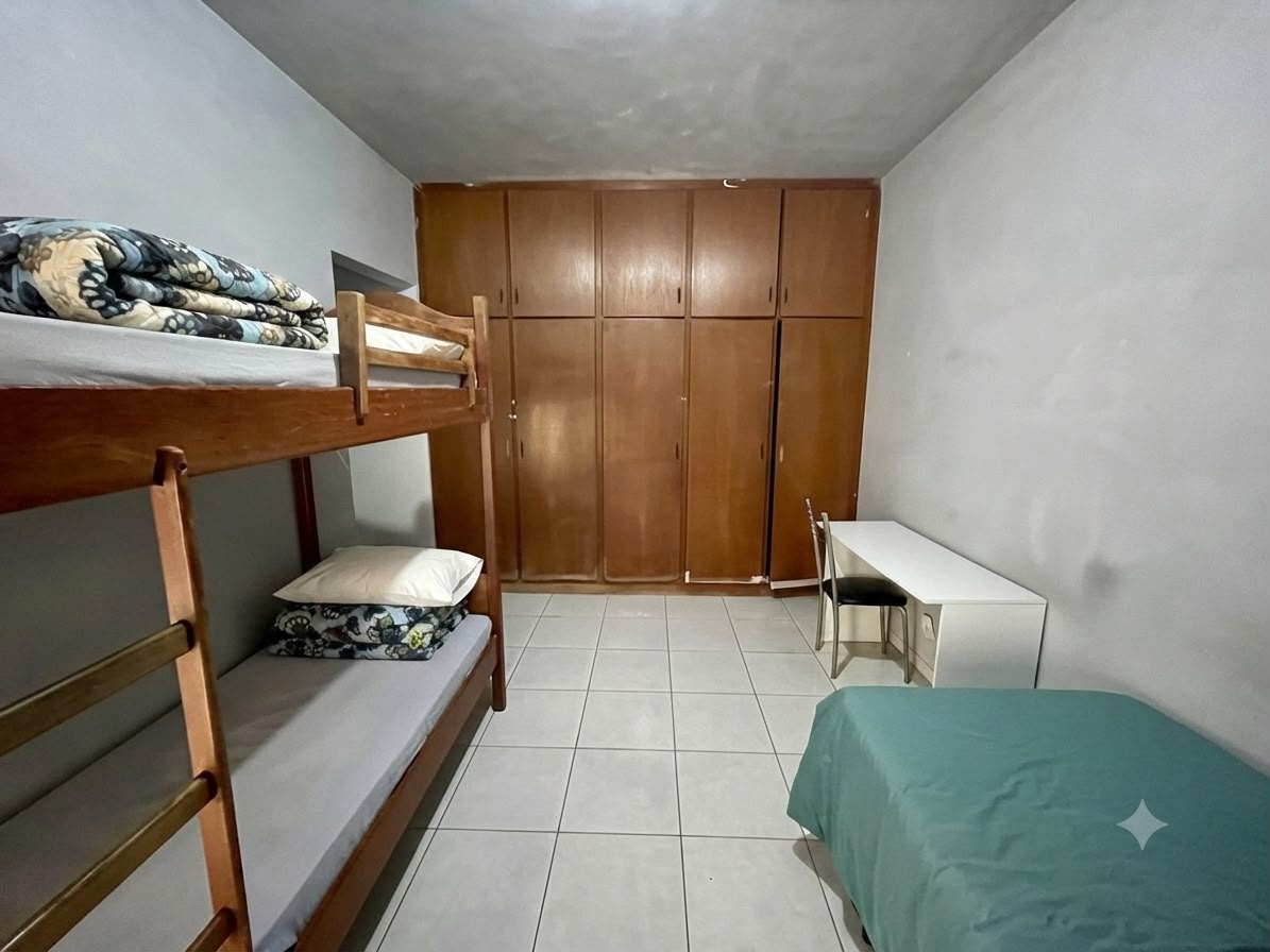 Quarto ITA-02-01 — Itacorubi, Florianópolis, foto 3 de 4
