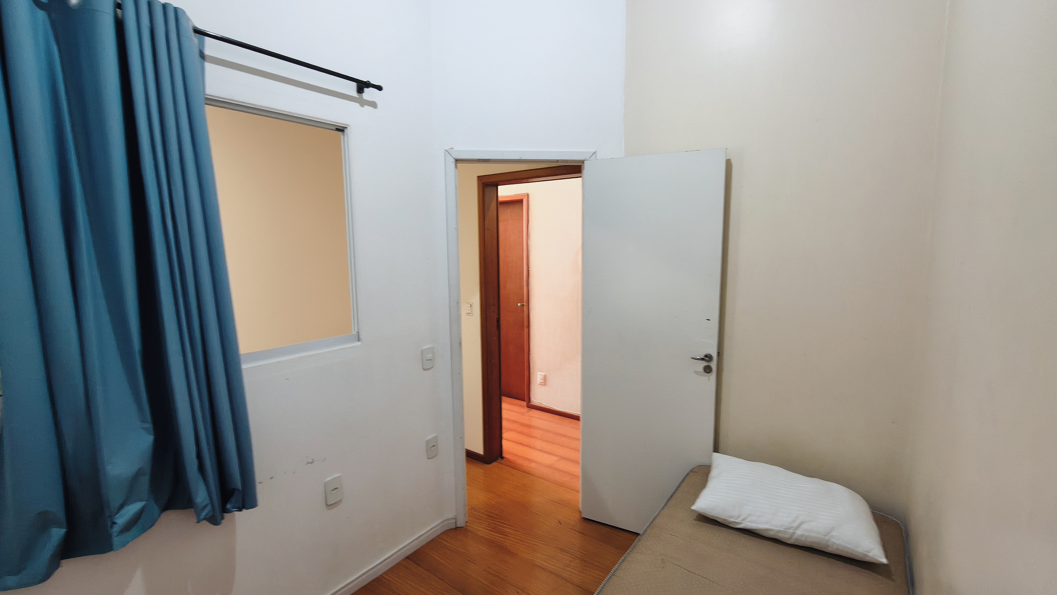 Quarto CAR-01-03 — Carvoeira, Florianópolis